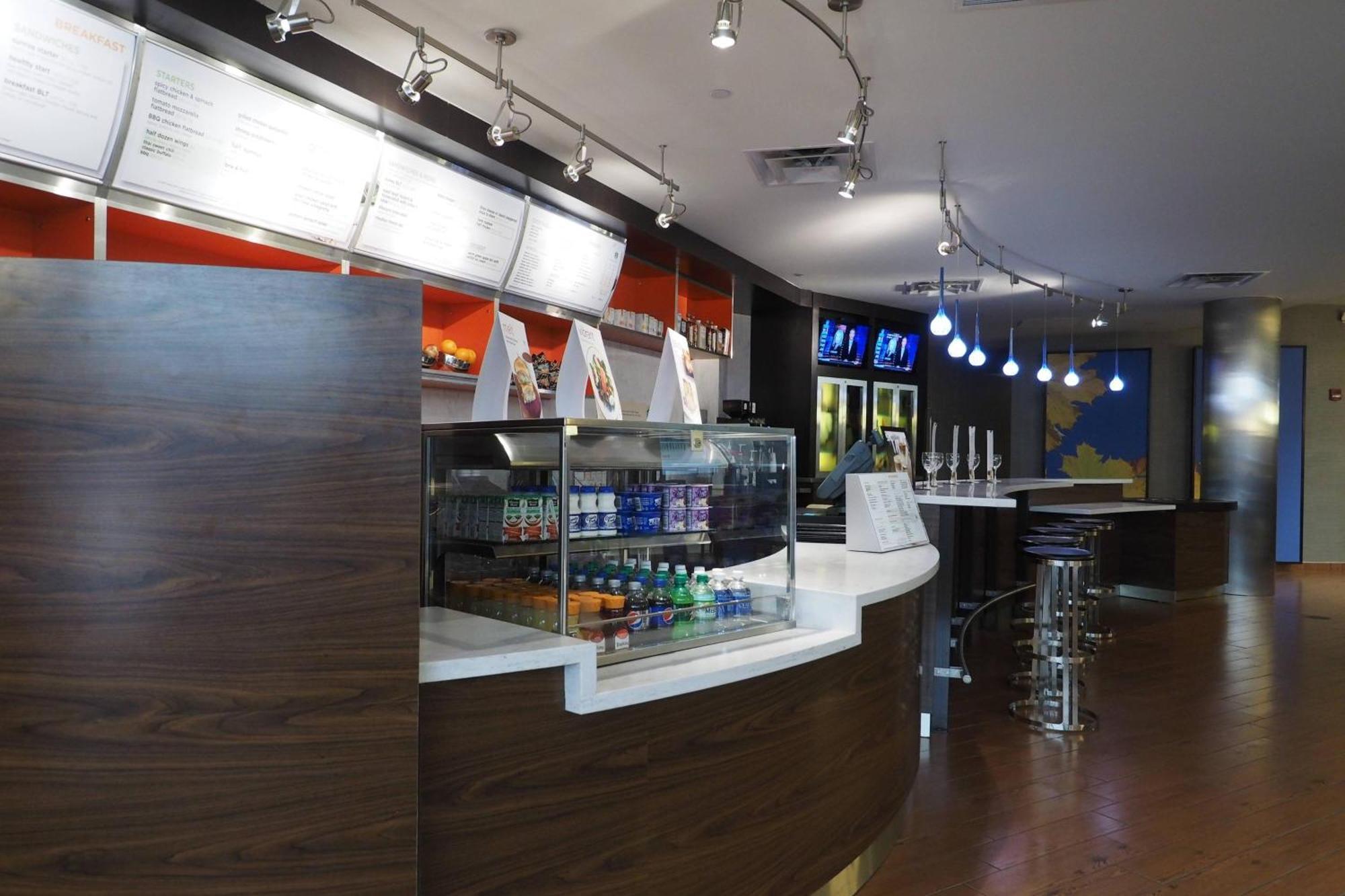 Courtyard By Marriott West/hilliard 3*