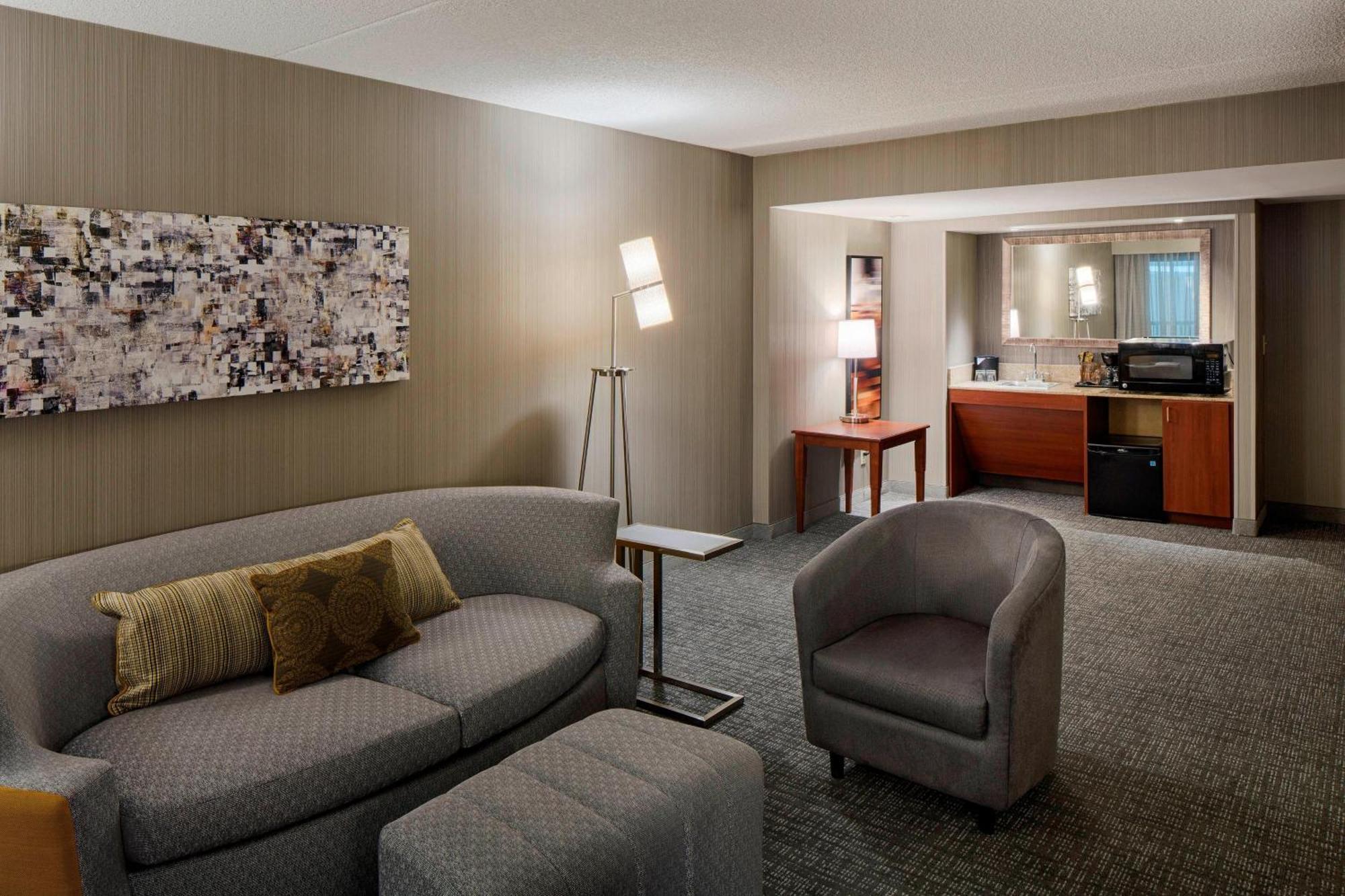 Hotel Courtyard By Marriott West/hilliard