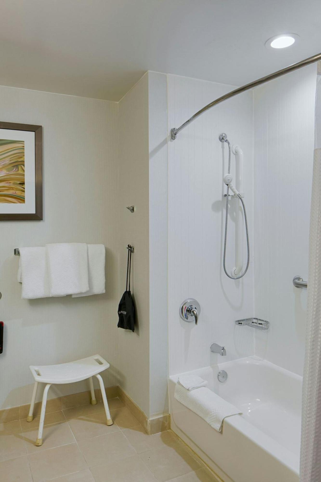 Courtyard By Marriott West/hilliard 3* Columbus