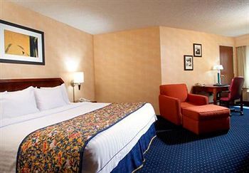 Courtyard By Marriott West/hilliard 3*