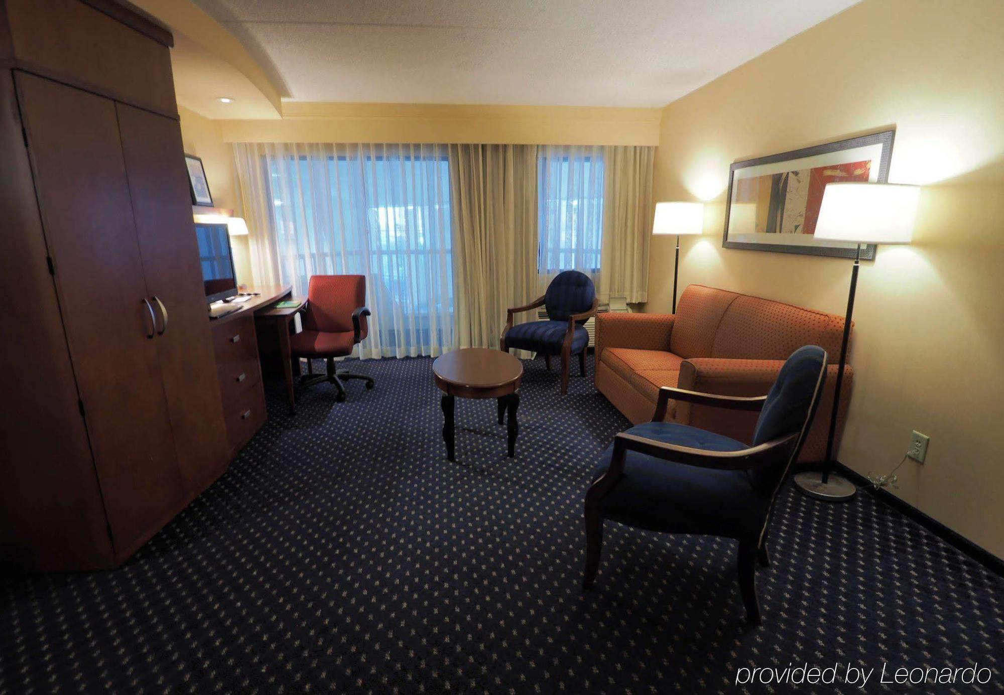 Courtyard By Marriott West/hilliard Hotel
